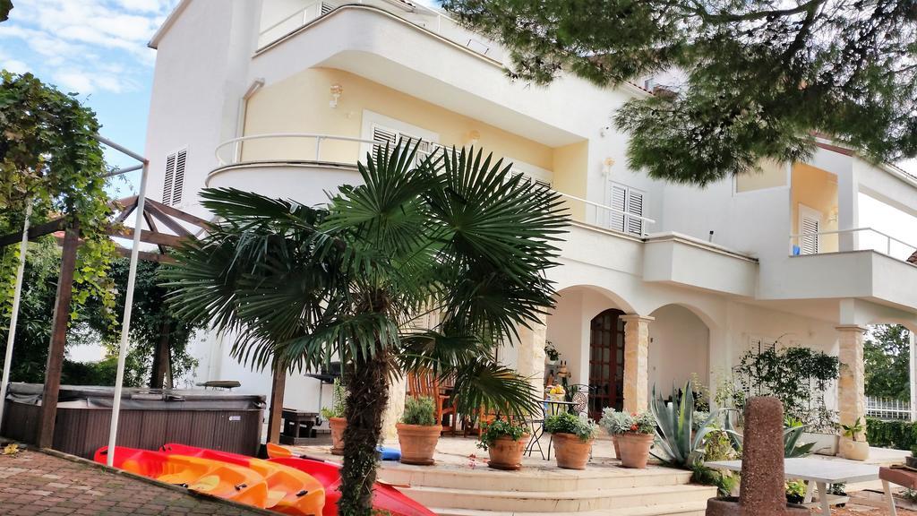 Apartments Little Castle Vodice Exterior photo